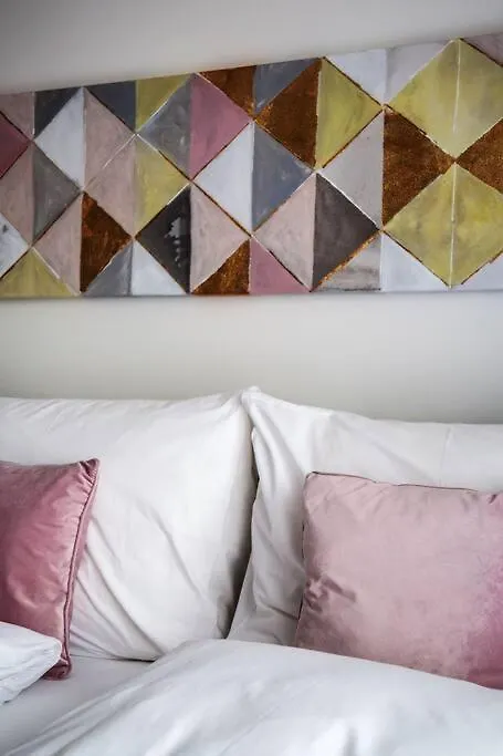 Apartment Pastel Serenity Retreat Close To Downtown - 903 Budapest
